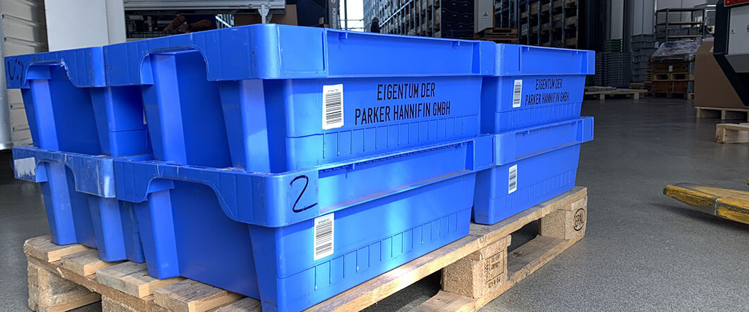 Logistik ohne Karton und Verpackungsmüll –  Umstellung auf Mehrwegbehälter-Belieferung beim Hersteller PARKER Hannifin