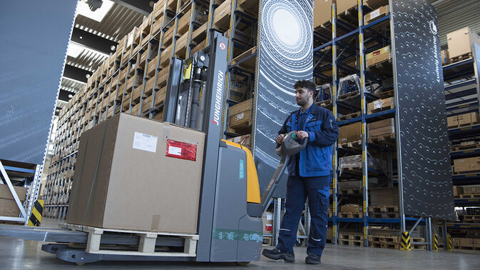 Wir suchen Sie - im Team Logistik bei Ludwig Meister