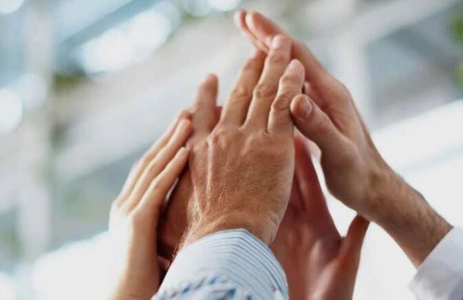 Gemeinsam durch schwierige Zeiten.