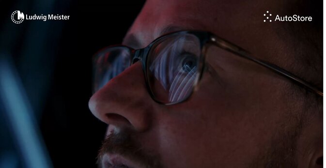 Max Meister im Rampenlicht der Spacemaker-Kampagne von AutoStore