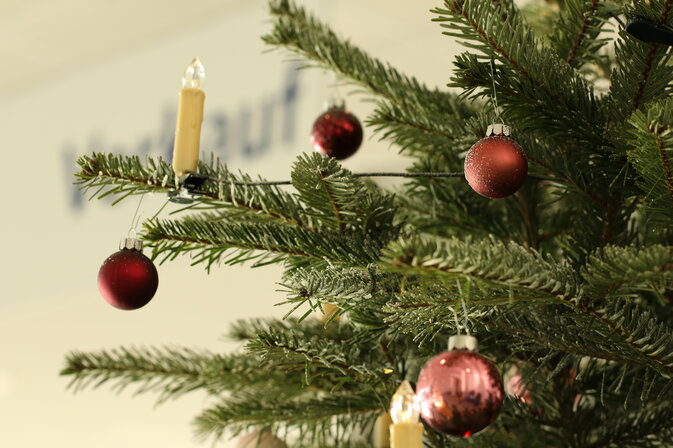 Wir wünschen allen Kunden, Mitarbeitern und Freunden des Hauses eine schöne Adventszeit