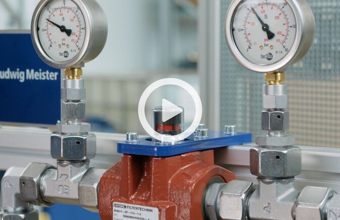 Verschmutzungsanzeigen in der Hydraulik: Filterwechsel effizient planen statt schätzen