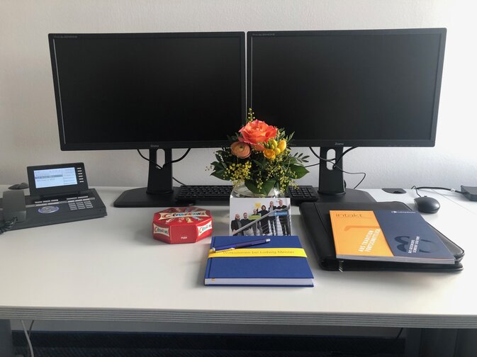 Willkommen – Bienvenue – Welcome Mitarbeiterbegrüßung Ludwig Meister Style