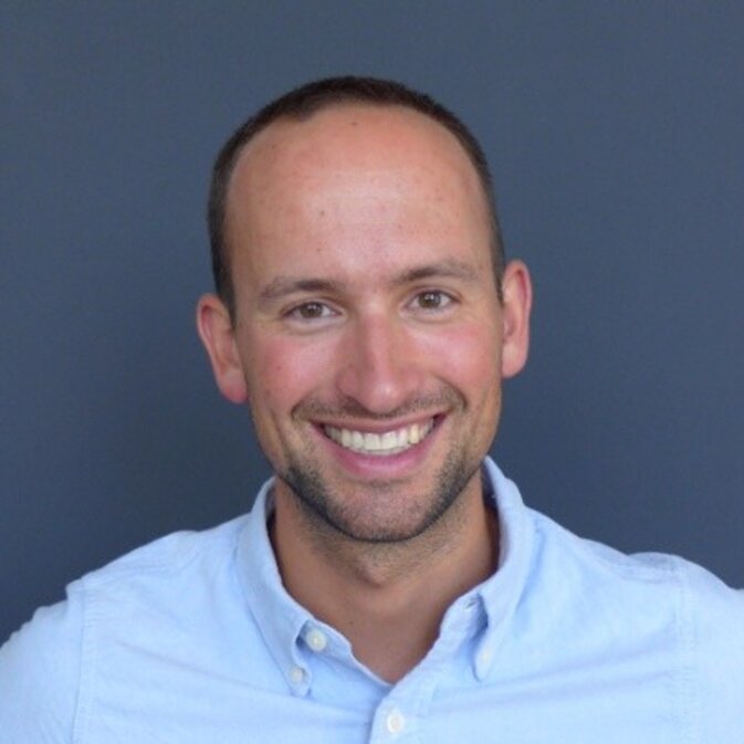 Roboter, die in die Welt schauen, selbst entscheiden und immer besser werden. 