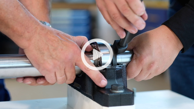 Einbau von Wälzlagern mittels Spannhülsen