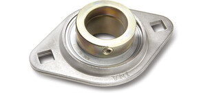 Ein metallisches Spannringlager mit einem Flansch und zwei Befestigungslöchern für die Montage.