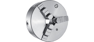 Ein silbernes Präzisions-Drehfutter mit drei Spannbacken und einem Logo auf der Oberfläche.