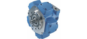 Ein blauer Radialkolben-Hydromotor mit metallischer Frontplatte und sichtbarer Antriebswelle.