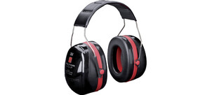 Schwarze und rote Gehörschutzkopfhörer von 3M.