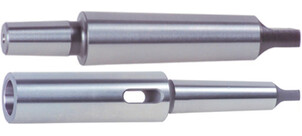 Zwei metallische Werkzeuge, ein Kegeldorn und eine Hülse, liegen nebeneinander.