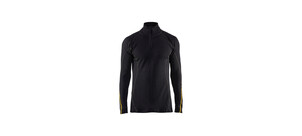 Ein schwarzes Langarmshirt mit gelben Streifen entlang der Ärmel.